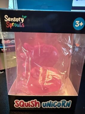 Squish unicorn pink
